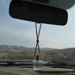 بطری عطر آویز ماشین طرح مکعبی فروش اینترنتی