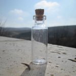 بطری شیشه ای مدل استوانه ای طرح قلمی گیفت