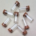 جار شیشه ای کوچک مدل استوانه ای سایز 4 سانتی متر چوب پنبه دار لاکچری و زیبا و خاص