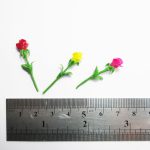 گلهای رُز مصنوعی کوچک در بستههای 3 عددی ظریف دستساز