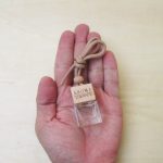 شیشه عطر آویز ماشین آروما 7 سی سی باکیفت و بادوام