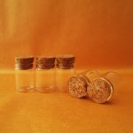 جار کوچک شیشه ای مدل بند انگشتی برای نگهداری ادویه و ساخت کاردستی های کوچک