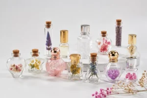 بطری شیشهای کوچک فانتزی برای بستهبندی و دکوراسیون